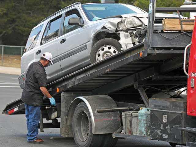 Cash for Wrecked Cars: A Convenient Solution for Your Old Vehicle